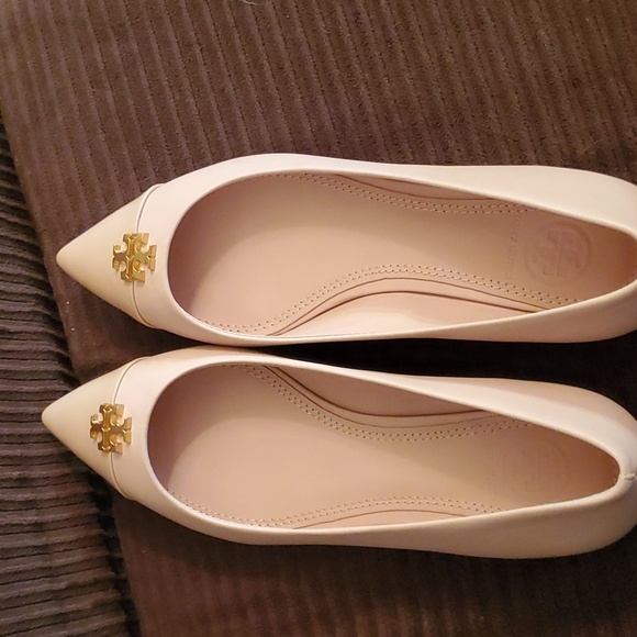 Seashell pink tory Burch shoes - Picture 2 of 3